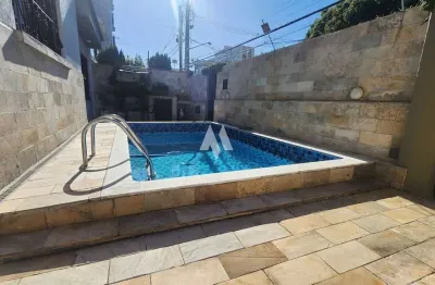 Oásis urbano no embaré: sobrado exclusivo com piscina e conforto absoluto, 3 dormitórios, 1 suíte