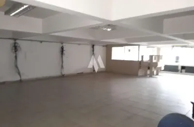 Sala comercial centro de santos - ampla - 06 vagas de garagem demarcada