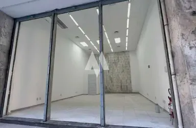 Loja comercial para locação no centro de santos.  oportunidade imperdível para empreendedores! loja comercial, localizadas no coração do centro de santos, em uma área de alto fluxo de pessoas, ideal p