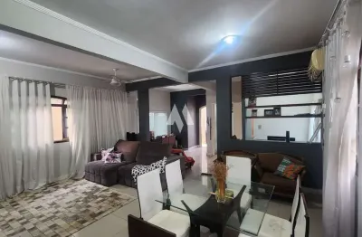 Casa duplex na vila são jorge, são vicente – ampla, confortável - 3 dormitórios, sendo uma suíte