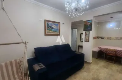 Apartamento em embaré,terreo, 2 dormitorios, totalmente reformado santos/sp
