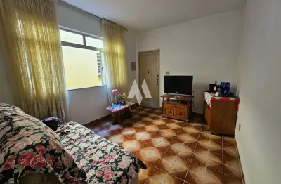 Apartamento 02 quartos 2 quadras da praia no coração do embaré!