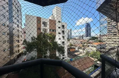 Vende apartamento de 2 dormitórios sendo 1 suíte, dependência completa, 92 m², garagem fechada e em excelente localização no  bairro da ponta da praia