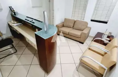 Casa para alugar na Rua Braz Cubas, 212, Centro, Santos