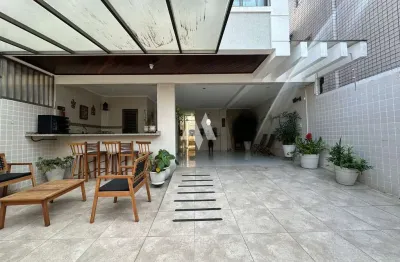 Casa com 3 quartos à venda na Rua Galeão Coutinho, Embaré, Santos