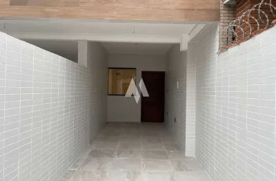 Ótima sobreposta térrea para sua família, com espaços bem distribuídos e acabamentos de qualidade.