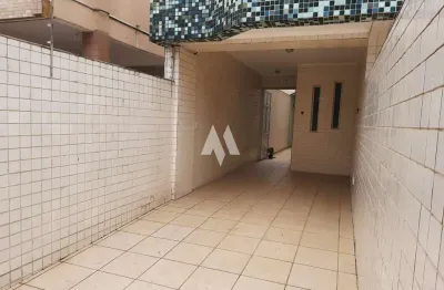 Casa à venda com 3 dormitórios, planejados e churrasqueira no bairro vila valença de são vicente/sp