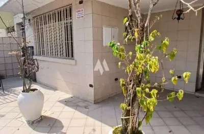 Casa á venda   3  dormitórios  1 suíte  - sobrado isolado e quintal -  r$ 795.000