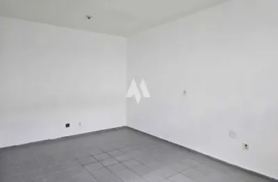Sala comercial para alugar na Rua Julio de Mesquita, Vila Mathias, Santos