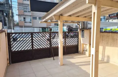 Sobrado geminado para locação com 3 dormitórios, 225m² e 2 vagas na aparecida em santos/sp