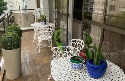 Apartamento à venda com 4 dormitórios e excelente localização no bairro gonzaga em santos/sp