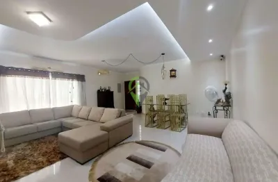 Casa com 3 quartos à venda na Rua Duque de Caxias, Campo Grande, Santos