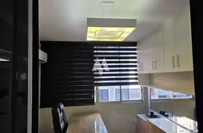 Sala comercial para alugar na Rua Martin Afonso, Centro, Santos