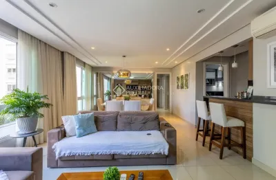 Amplo apartamento em condominio com total infraestrutura perto do iguatemi