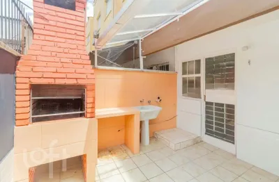 Apartamento de um dormitóri estilo garden e com churraqueira.