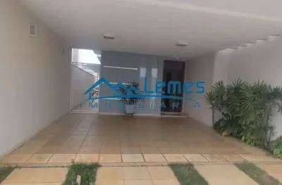 Villaggio iii - casa térrea espetacular com piscina aquecida, churrasqueira e condomínio completo