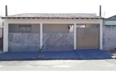 Casa com 3 quartos à venda na Rua Itacuruçá, Parque São João, Bauru