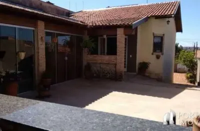 Casa com 3 quartos à venda na Rua José Abraços Santinho, Jardim Cruzeiro do Sul, Bauru