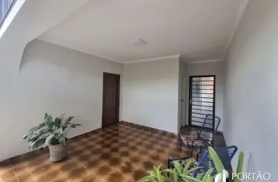 Casa com 3 quartos à venda na Rua Francisco Alves, Jardim Bela Vista, Bauru