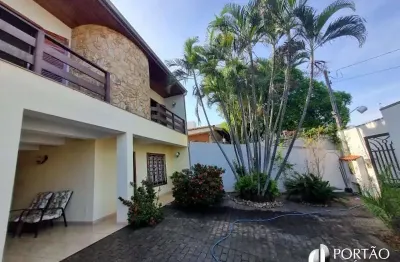 Casa com 3 quartos à venda na Rua Aviador Marques de Pinedo, Jardim América, Bauru