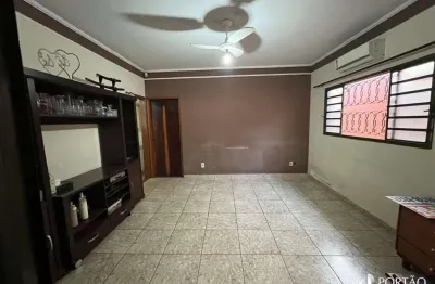 Casa com 3 quartos à venda na Rua Jorge Pimentel, Vila Engler, Bauru