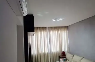 Lindo apto completo em armários,climatizado,  com 01 suite , lavabo , 01 vaga . próximo à usp