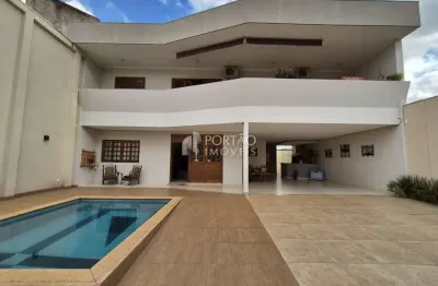 Casa com 4 quartos à venda na Rua Monsenhor Ramires, Jardim Estoril, Bauru