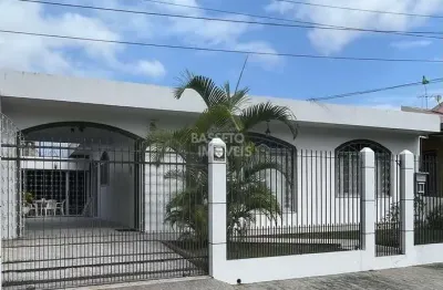 Casa com 3 quartos à venda na rua professora enoé schutel, 260, trindade, florianópolis por r$ 1.690.000