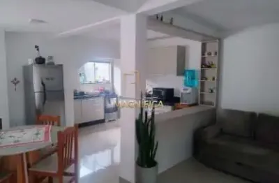 Casa com 3 quartos à venda na rua cabo cornélio de souza martins, uberaba, curitiba por r$ 580.000