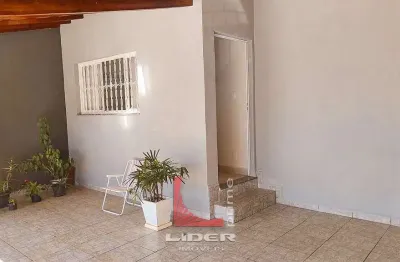 Casa com 2 quartos à venda na Vila Mota, Bragança Paulista 