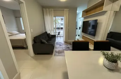 Apartamento a venda em jurerê,  em florianópolis,  de 1 dormitório a apenas 200m do mar.