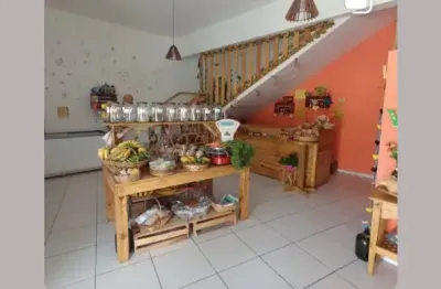 Imperdivél, pra você que busca imóvel com ponto comercial. próximo ao centro de pinda.