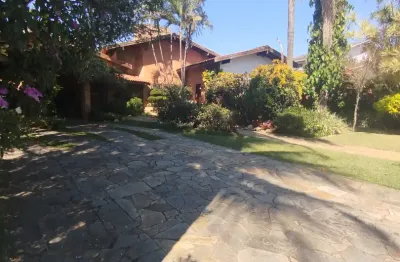 Imóvel de alto padrão em um condominio arborizado, village paineiras.