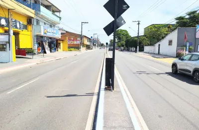 Alugo loja/armazem,   estacionamento,  frente rod. es-o1o em jacaraípe