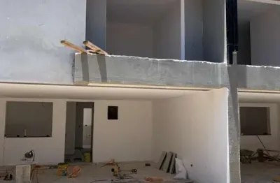 Sobrado 3 Quartos com Suíte – Condomínio no Ecoville, Curitiba