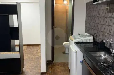 Quitinete à venda no centro de curitiba | semi mobiliada | próx. ufpr