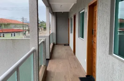 Kitnet à venda em peruíbe.  pertinho da praia. financia. excelente acabamento.