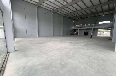 Galpão com 740m² para locação no bairro são domingos em navegantes