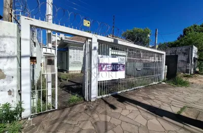 Casa com 4 quartos à venda na rua doutor timóteo, 43, floresta, porto alegre por r$ 900.000