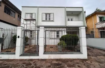 Casa com 3 quartos para alugar na rua voluntários da pátria, 1271, são geraldo, porto alegre por r$ 7.000