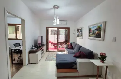 Apartamento com 2 quartos à venda na rua comendador azevedo, 95, floresta, porto alegre por r$ 250.000
