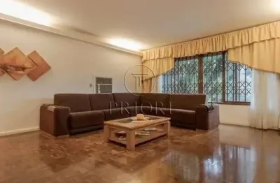 Casa com 4 quartos à venda na rua joão paetzel, 821, chácara das pedras, porto alegre por r$ 1.590.000