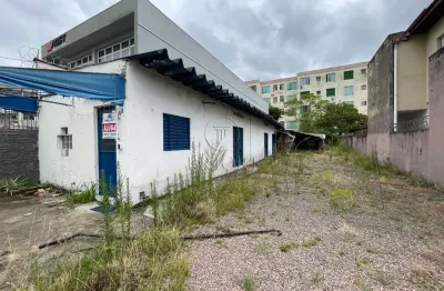 Casa comercial com 3 salas para alugar na rua vinte e cinco de julho, 102, santa maria goretti, porto alegre por r$ 2.500