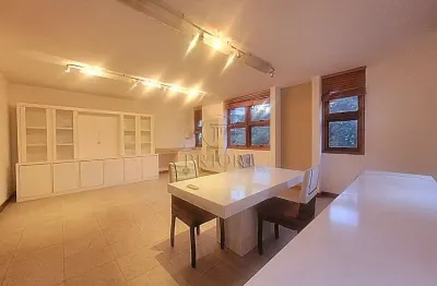 Sala comercial com 1 sala para alugar na rua padre chagas, 140, moinhos de vento, porto alegre por r$ 3.500