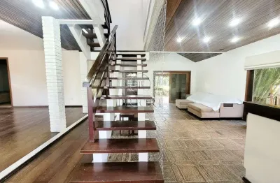 Casa em condomínio fechado com 5 quartos à venda na avenida firmino octávio bimbi, 255, cavalhada, porto alegre por r$ 1.800.000