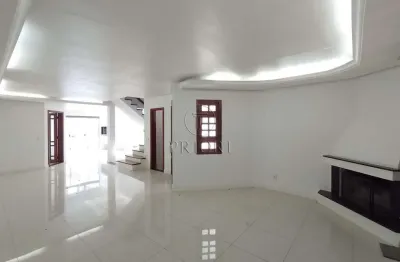 Casa com 3 quartos à venda na rua comendador creidy, 51, chácara das pedras, porto alegre por r$ 1.900.000