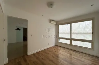 Apartamento com 2 quartos à venda na rua pedro ivo, 225, mont serrat, porto alegre por r$ 450.000