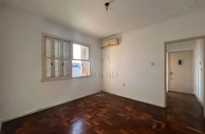 Apartamento com 2 quartos à venda na avenida paraná, 1964, são geraldo, porto alegre por r$ 200.000