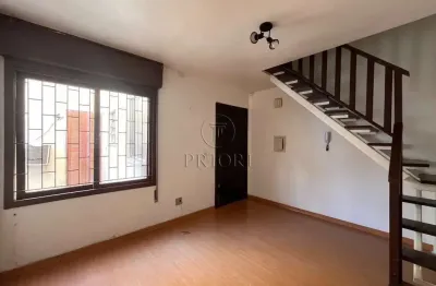 Cobertura com 4 quartos para alugar na Rua Portugal, 639, Higienópolis, Porto Alegre por R$ 4.150