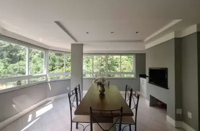 Apartamento com 3 quartos para alugar na Rua General Couto de Magalhães, 2079, São João, Porto Alegre por R$ 4.015